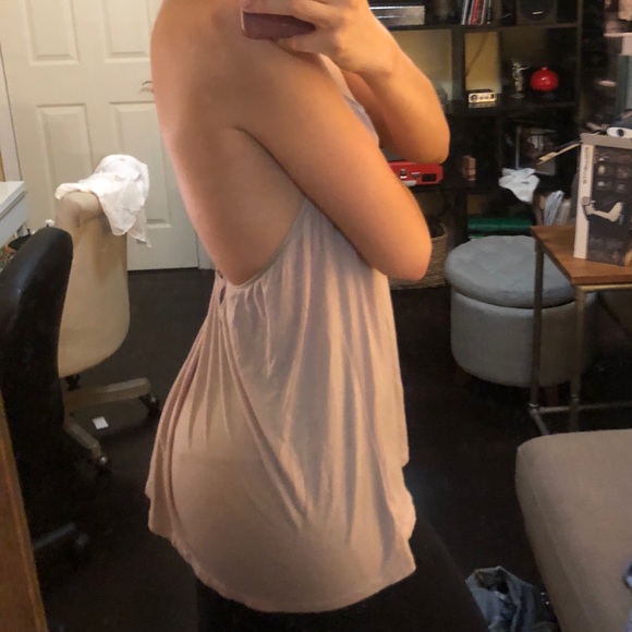 • SPRING SALE • Beige Flowy Top - Picture 5 of 6